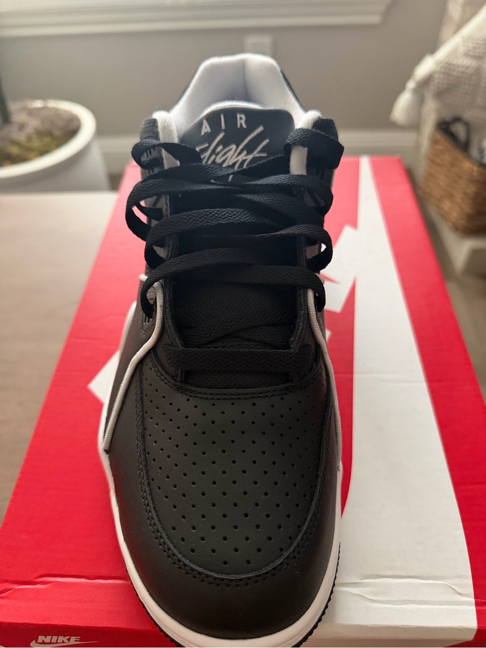 NIB Nike Men’s Air Flight’89 Low 11M - Picture 2 of 6